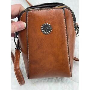NWOT Brown 2 zipper crossbody purse